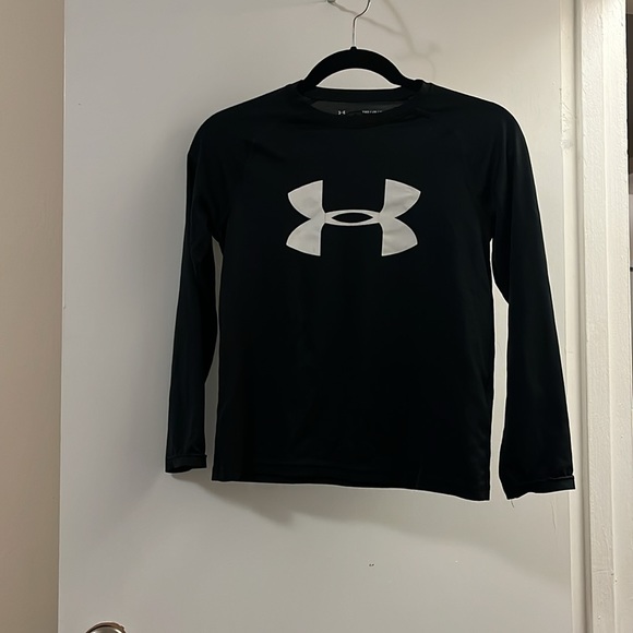 Two Boys Under Armour Long sleeve shirts for the price of one - Size YMD - Picture 4 of 7